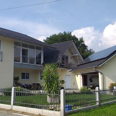 Bei Den Geissens Aldersbach Exterior foto