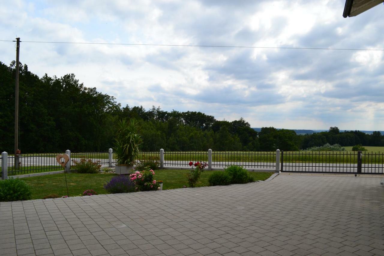 Bei Den Geissens Aldersbach Exterior foto